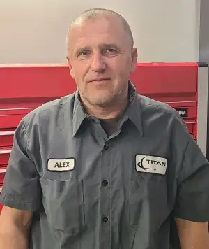 Alex Nosulich Technician
